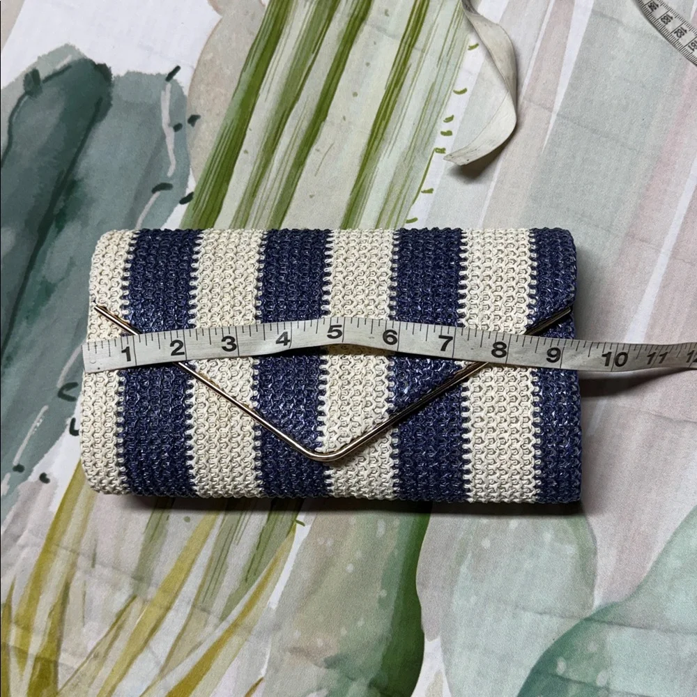 Striped straw Navy and Cream Clutch bag purse - Picture 6 of 7